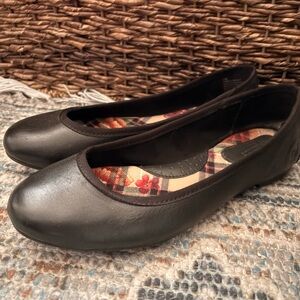 Born Black Women's Ballet Flats